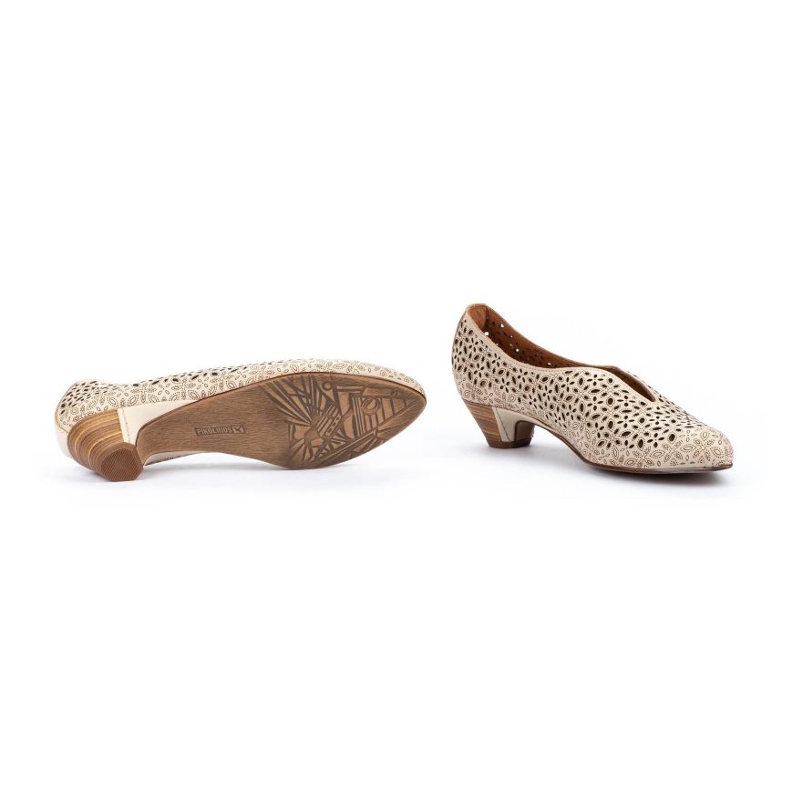 Beige Pikolinos ELBA Women's Court Shoes | JN1QT2614