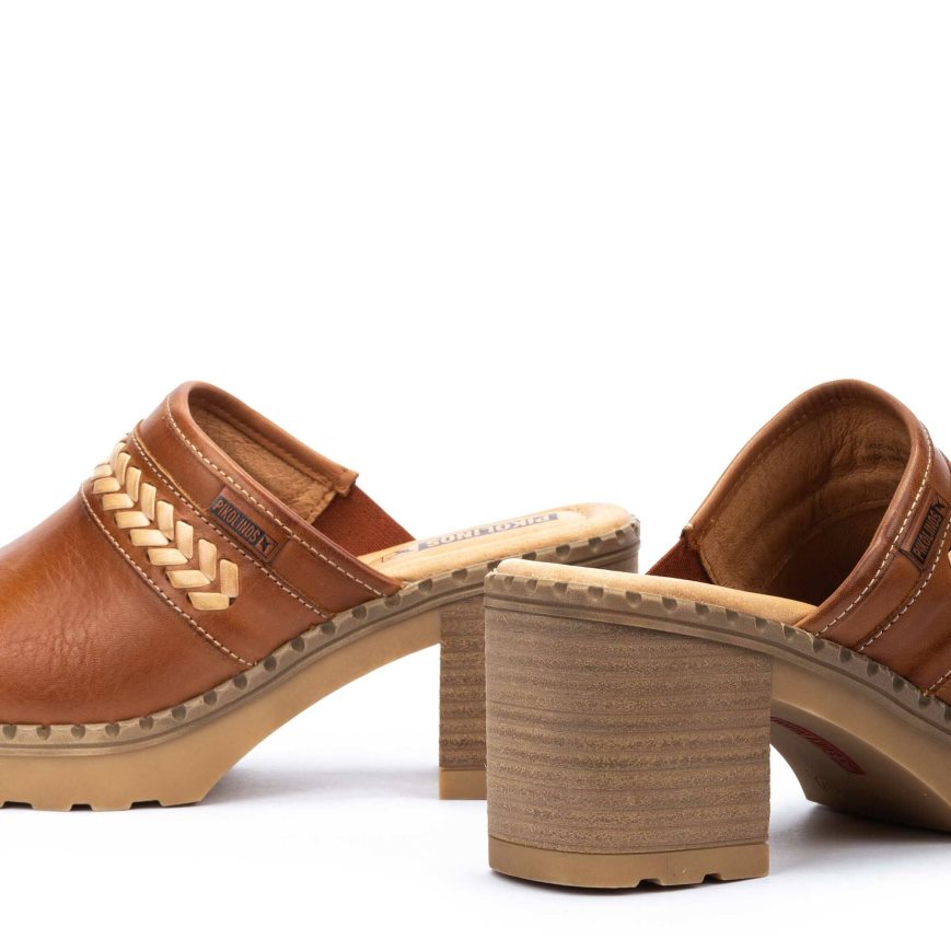 Brown Pikolinos CANARIAS Women's Clogs | HJOG83941