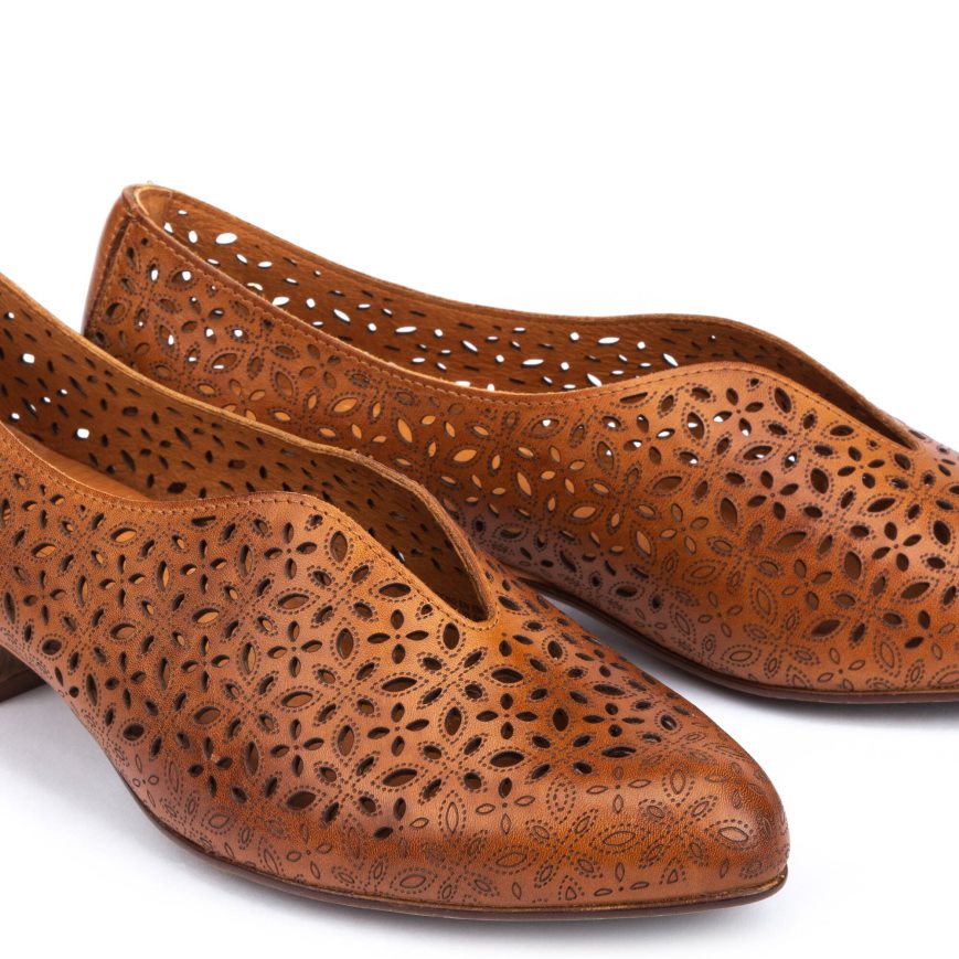 Brown Pikolinos ELBA Women's Court Shoes | HIOX36427