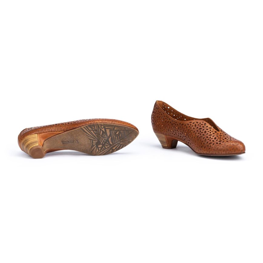 Brown Pikolinos ELBA Women's Court Shoes | HIOX36427