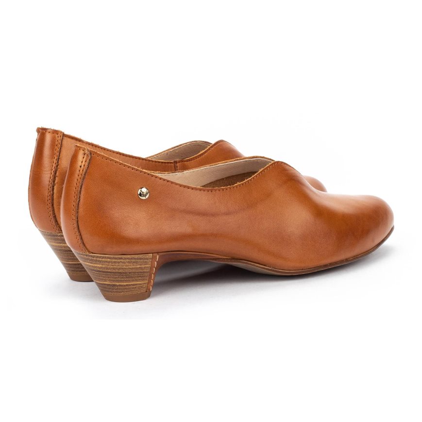 Brown Pikolinos ELBA Women's Court Shoes | JVHNT9872