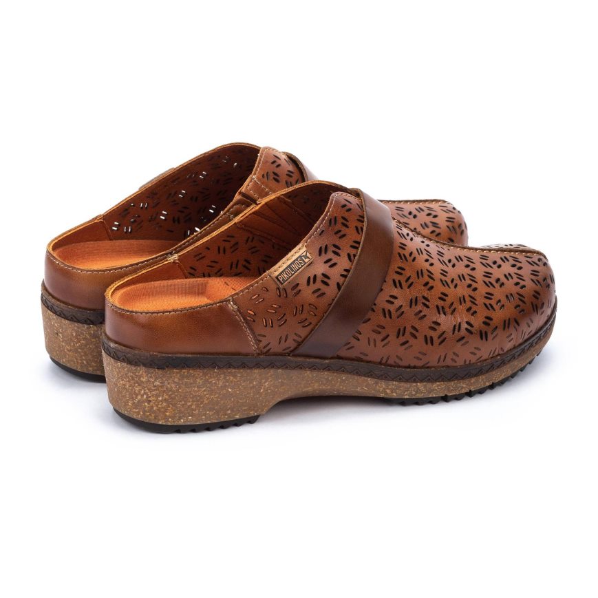 Brown Pikolinos GRANADA Women's Clogs | IZGU761T8