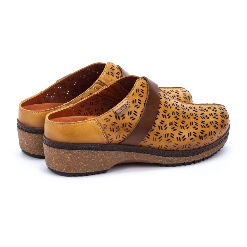 Yellow Pikolinos GRANADA Women's Clogs | YQIU290T1